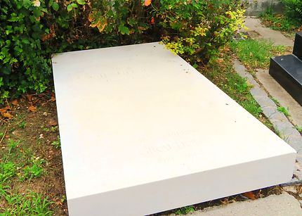 Tombe de Jean Giraudoux 