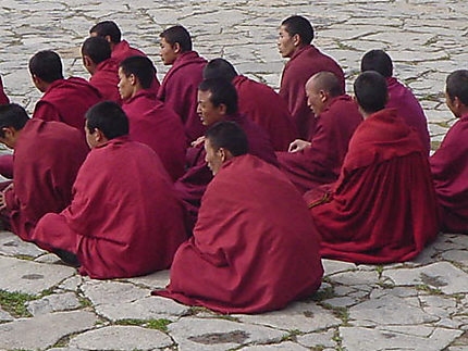 Les moines à l'écoute