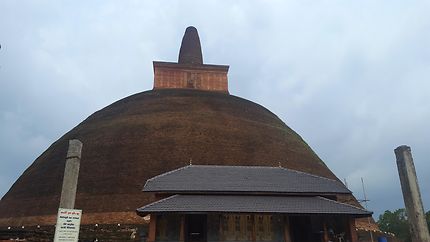 Temple Abayagiri à Anuradhapura