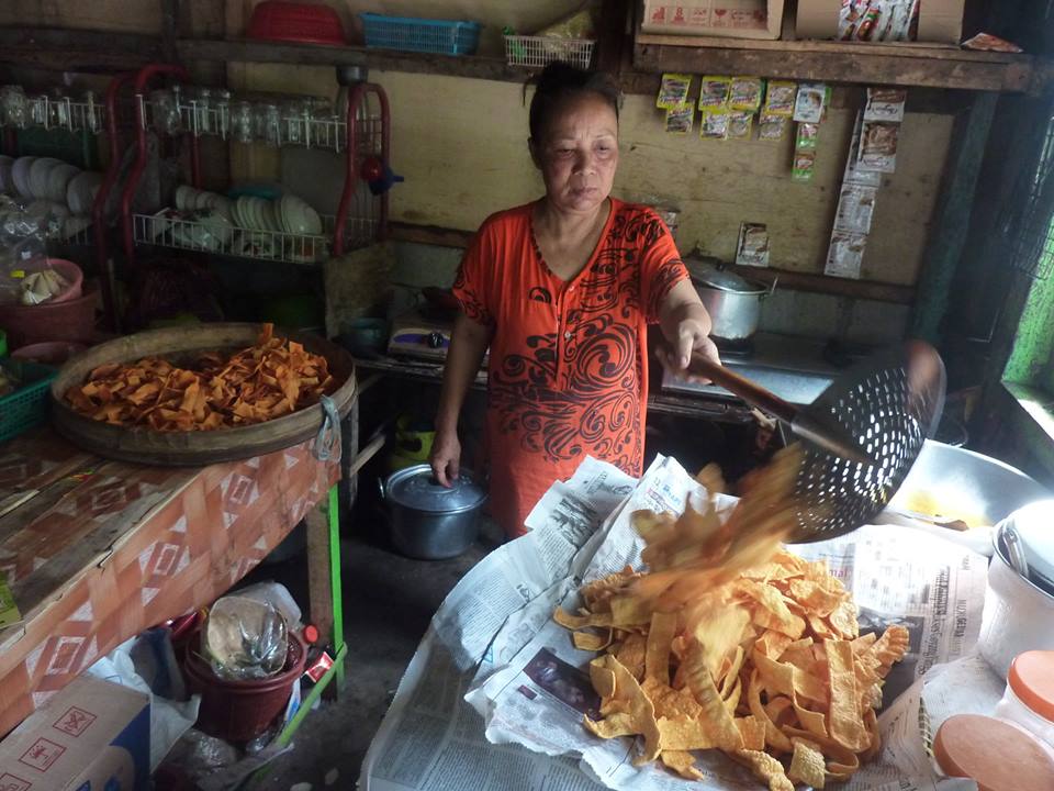 Krupuk Krupuk