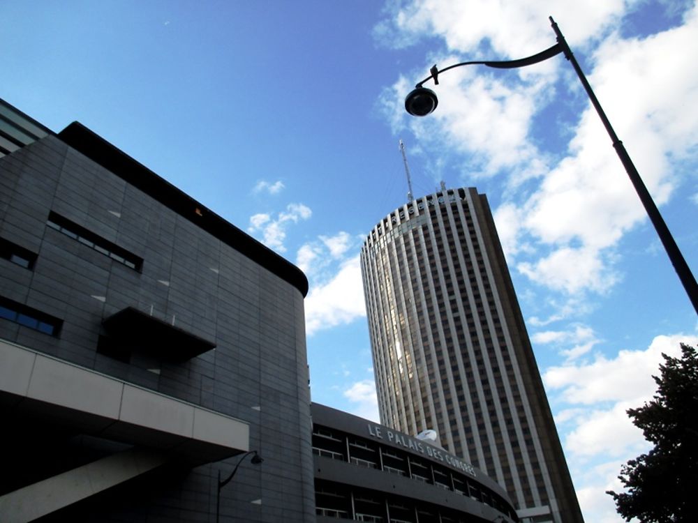 La tour du Palais des Congrès