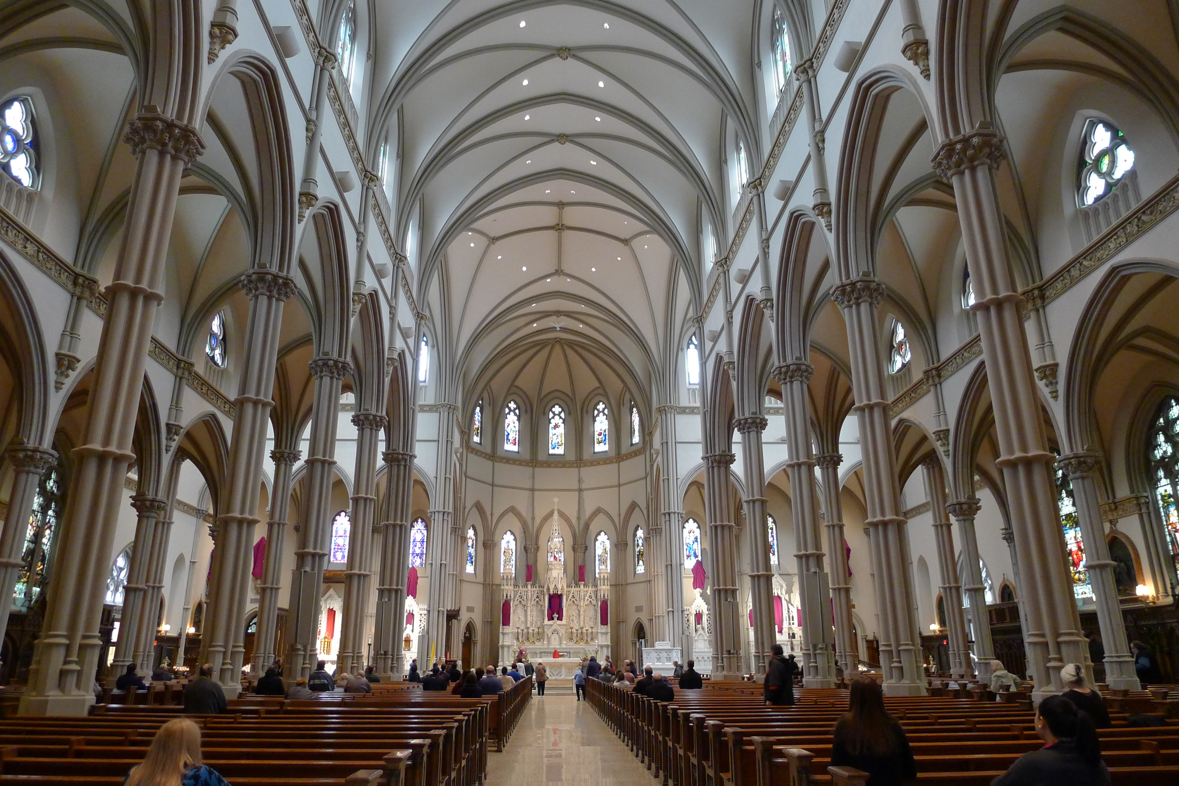 Intérieur de la cathédrale Saint-Paul Intérieur de la cathédrale Saint-Paul