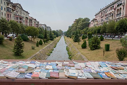 Librairie à ciel ouvert à Tirana