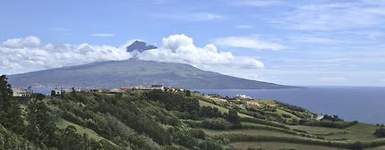 Mont Pico depuis Faial