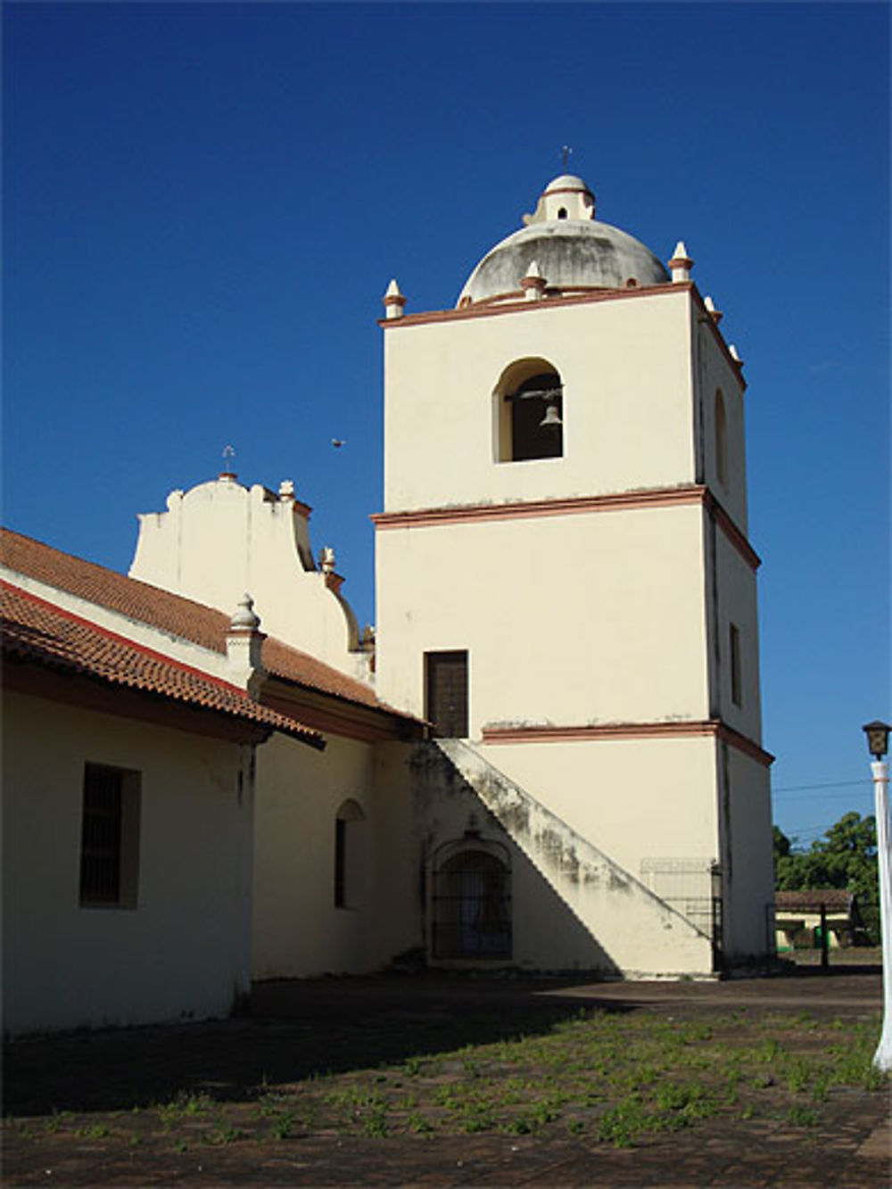 Clocher de l'église de Sutiava