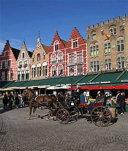 Calèche, Grand-Place, Bruges, Belgique