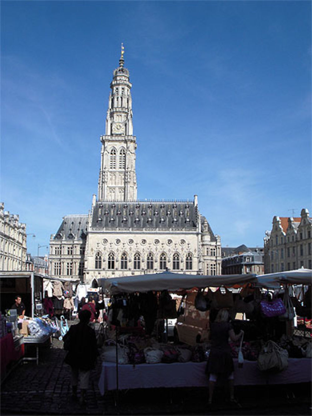 Jour de marché sur les places