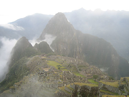 Machu Picchu dans le brouillard