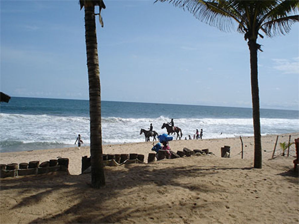 Plage de Grand-Bassam