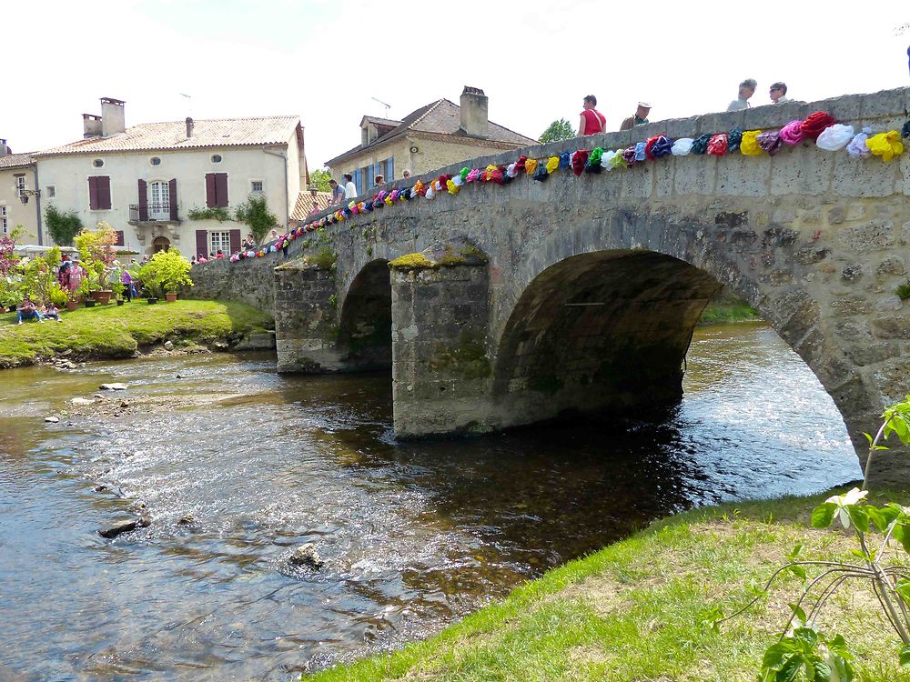 Saint-Jean-de-Côle - Pont