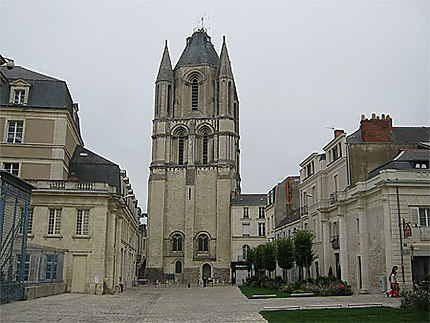 Angers quartier préfecture