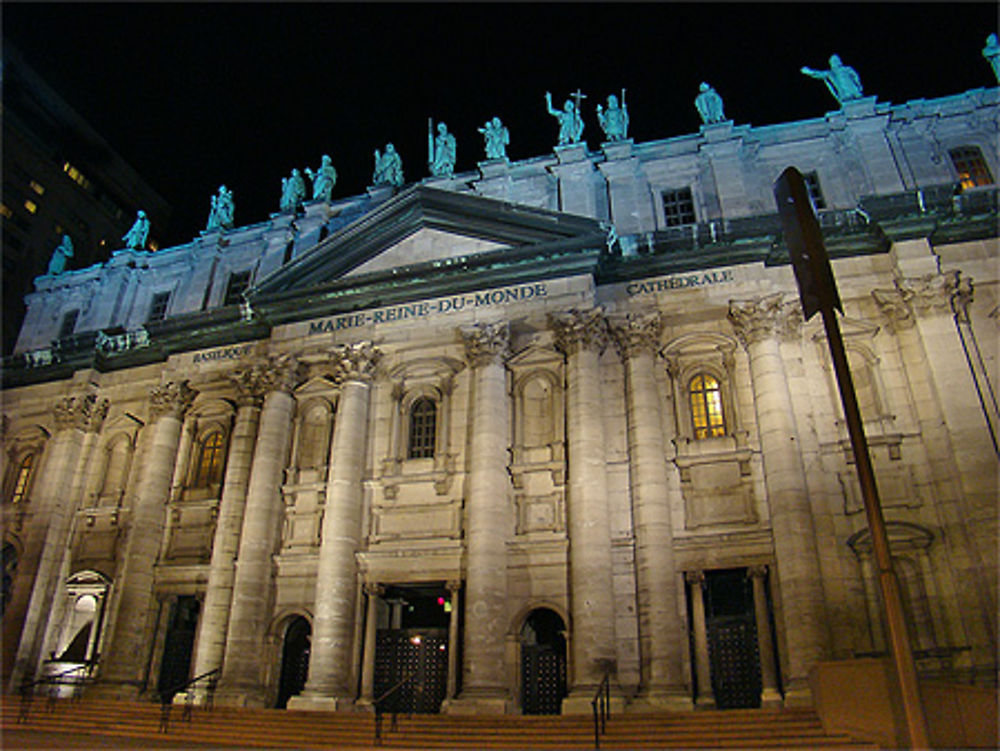 Basilique-Cathédrale Marie-Reine-du-Monde