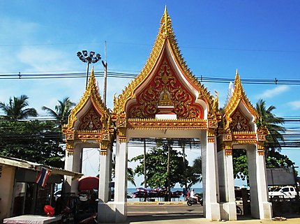 Wat Mai Hat Kratong Thong