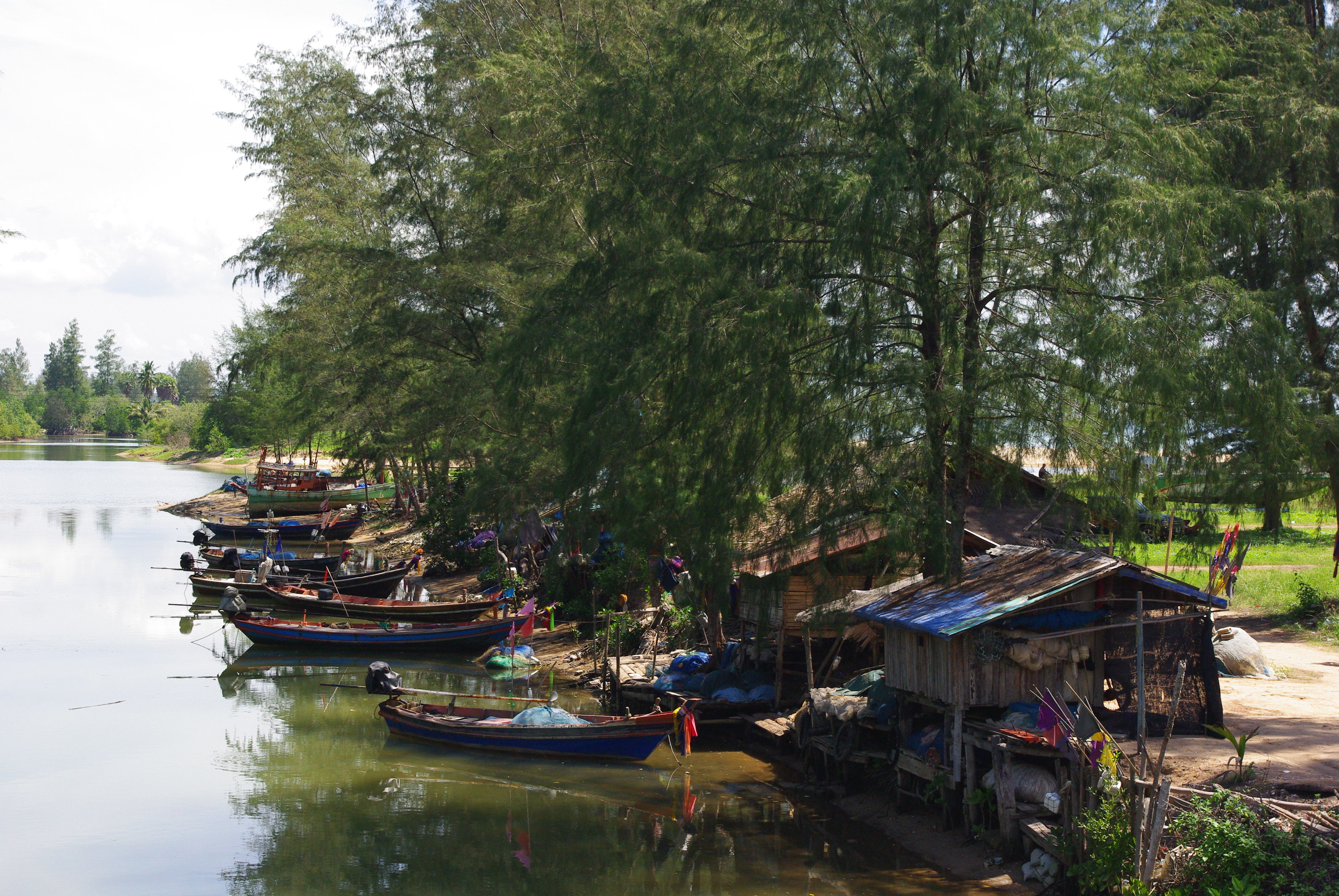Port de pêche aux environs de Bang Saphan 