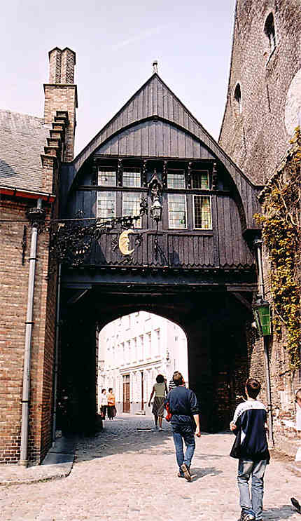 Porte Bruges