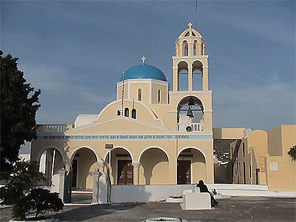 Eglise orthodoxe à Oia