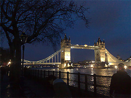 Tower bridge by night 