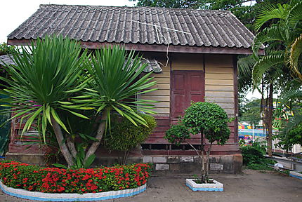 La gare de Bang Saphan