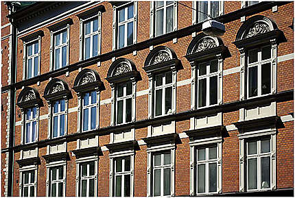 Fenêtres d'un immeuble situé dans la &quot;Rönneholmsvägen&quot;