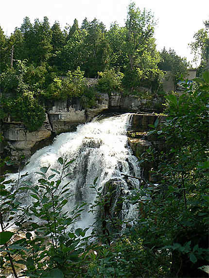 Inglis Falls