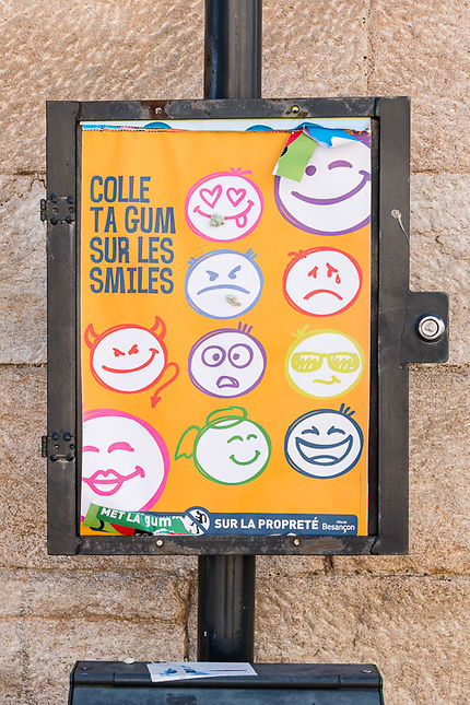 Besançon, Colle ta gum sur les smiles