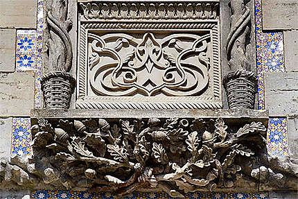Sintra - Palais national de Pena - Décoration façade - Bas de fenêtre