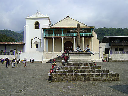 L'église de Santiago Atitlán
