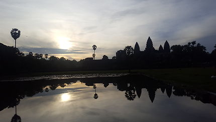 Lever de soleil sur Angkor Vat