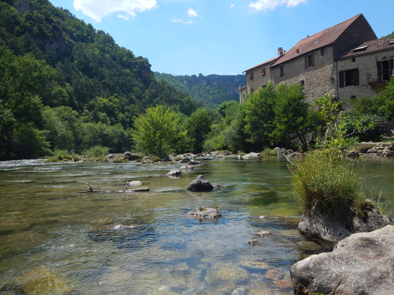 La Dourbie à la Roque-Sainte-Marguerite La Dourbie à la Roque-Sainte-Marguerite