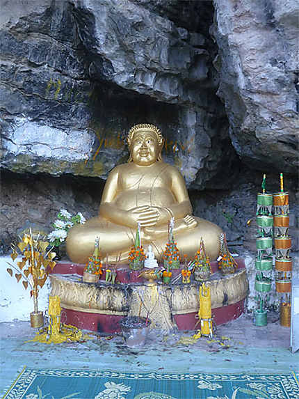 Statue sur le Mont Phou Si