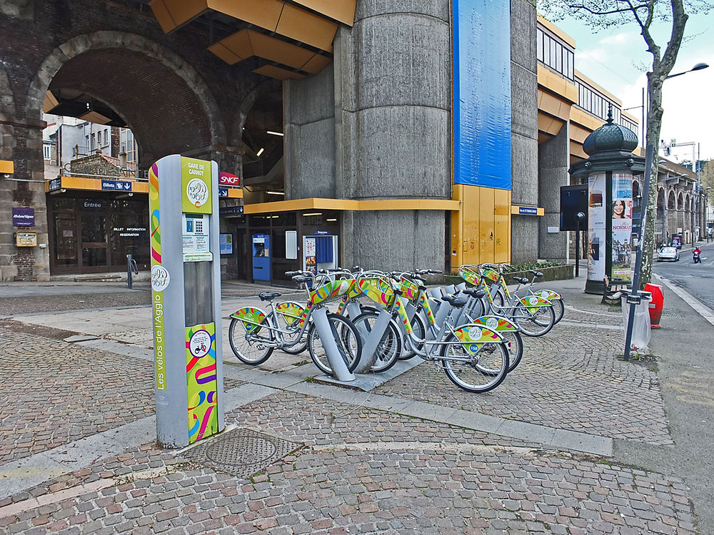 La gare de Carnot