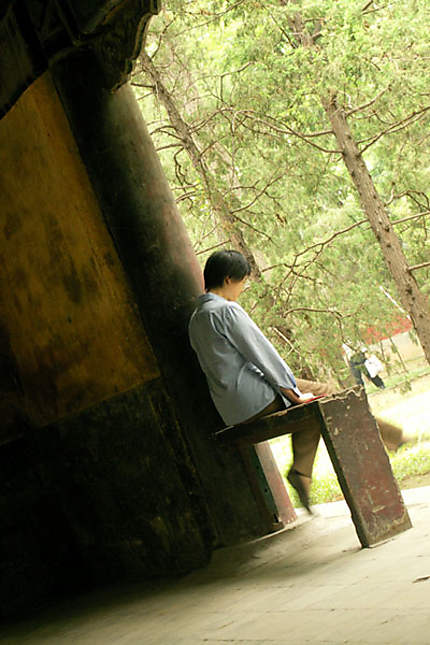 Méditation dans un jardin à Pékin