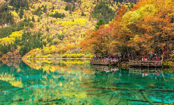 Five Flower Lake dans la vallée de Jiuzhaigou – Chine