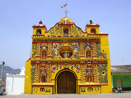 L'église de San Andrés Xecul L'église de San Andrés Xecul