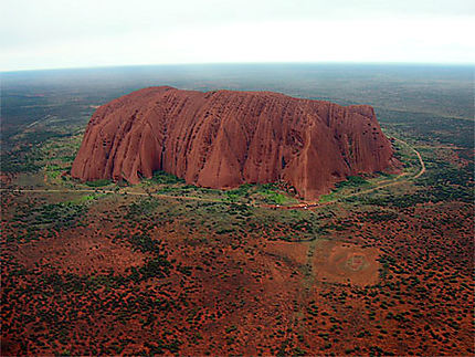 Uluru (vue d'hélicoptère)