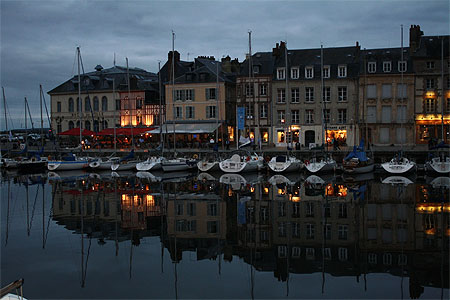 Honfleur - Vieux Port le soir Honfleur - Vieux Port le soir