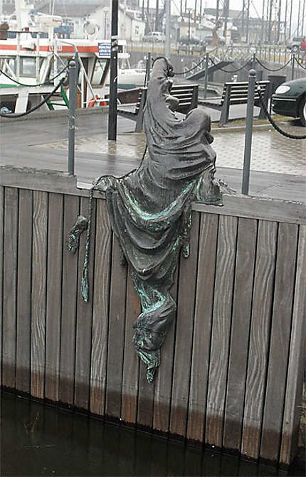 Statue inquiétante
