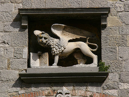 Lion vénitien sur l'église de Labin