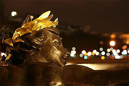 Statue d'ange, Pont Alexandre III
