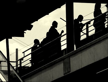 Silhouettes Gare SNCF Rosa Parks