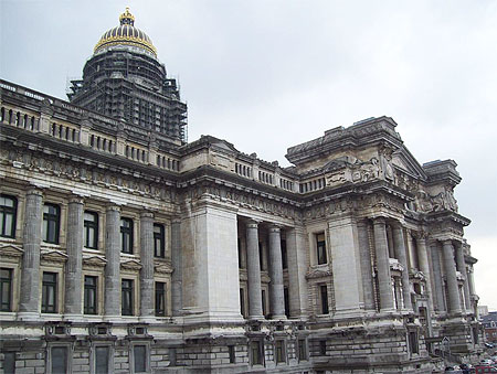 Le Palais de Justice Le Palais de Justice