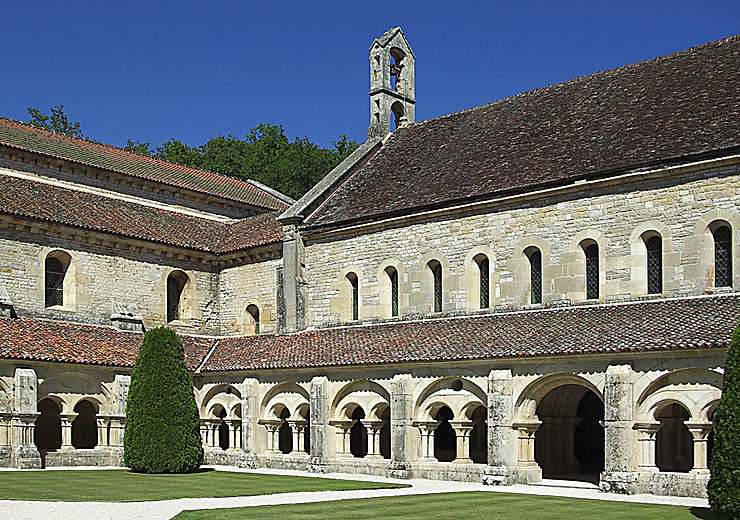 Cloître de l'abbaye de Fontenay - Bourgogne