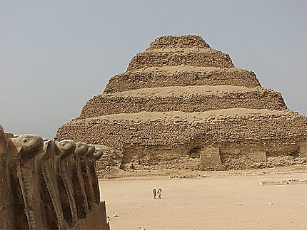 La pyramide à degrés