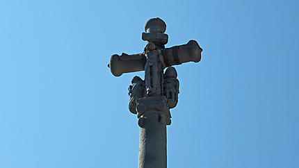 Eglise de Saint Front - croix