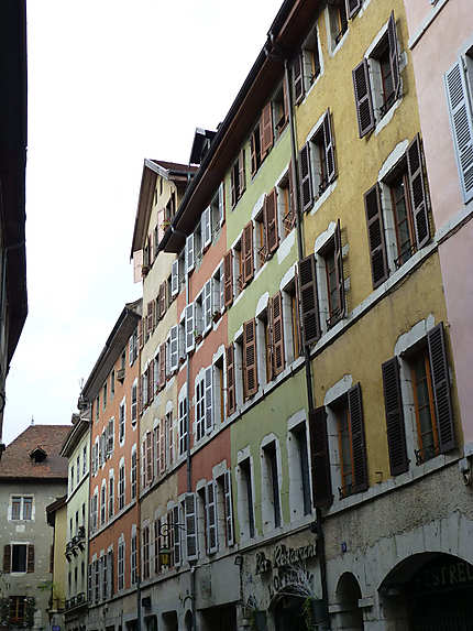 Belle rue à Annecy