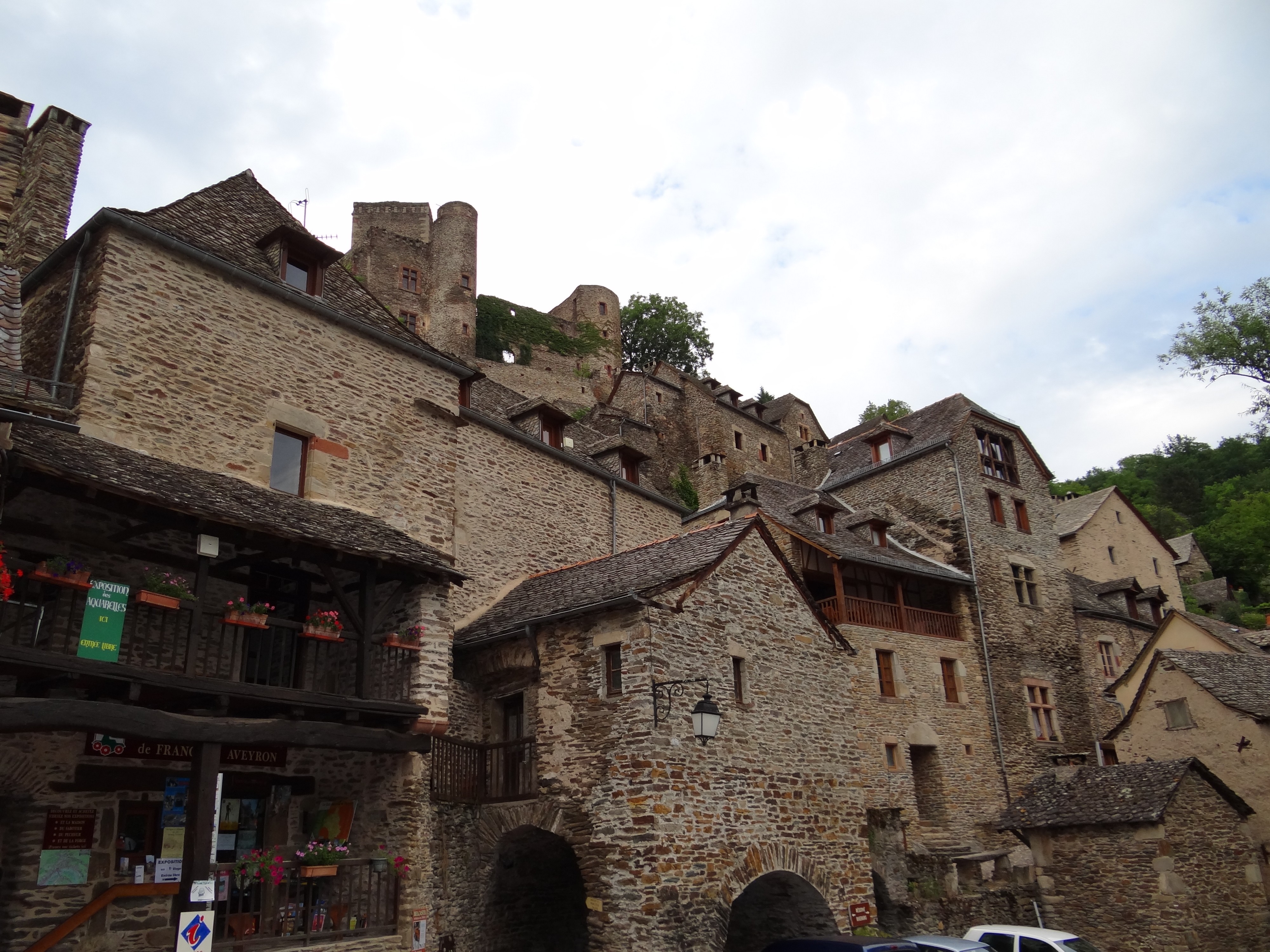 Village de Belcastel Village de Belcastel