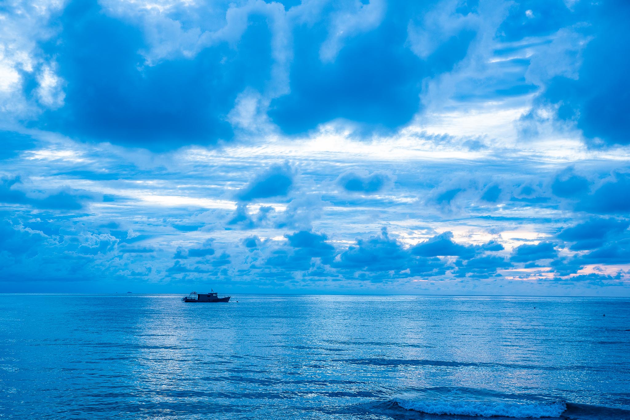 La nuit tombe sur l'île de Tioman La nuit tombe sur l'île de Tioman