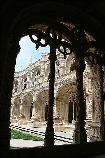 Le cloître du monastère des Hiéronymites (Bélem)
