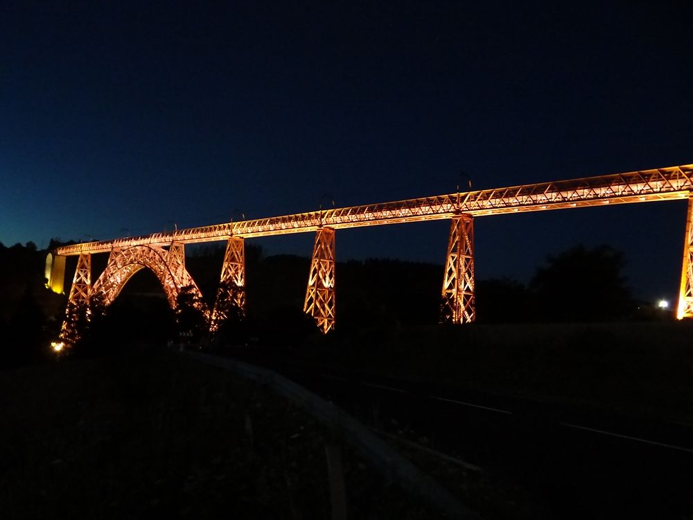 Viaduc de Garabit (de nuit)