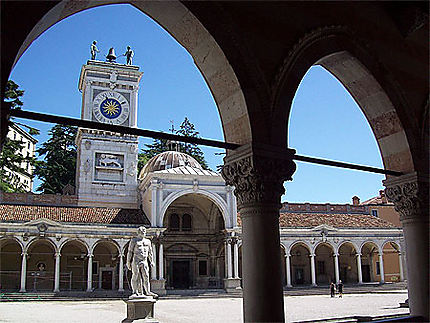 Place vénitienne à Udine
